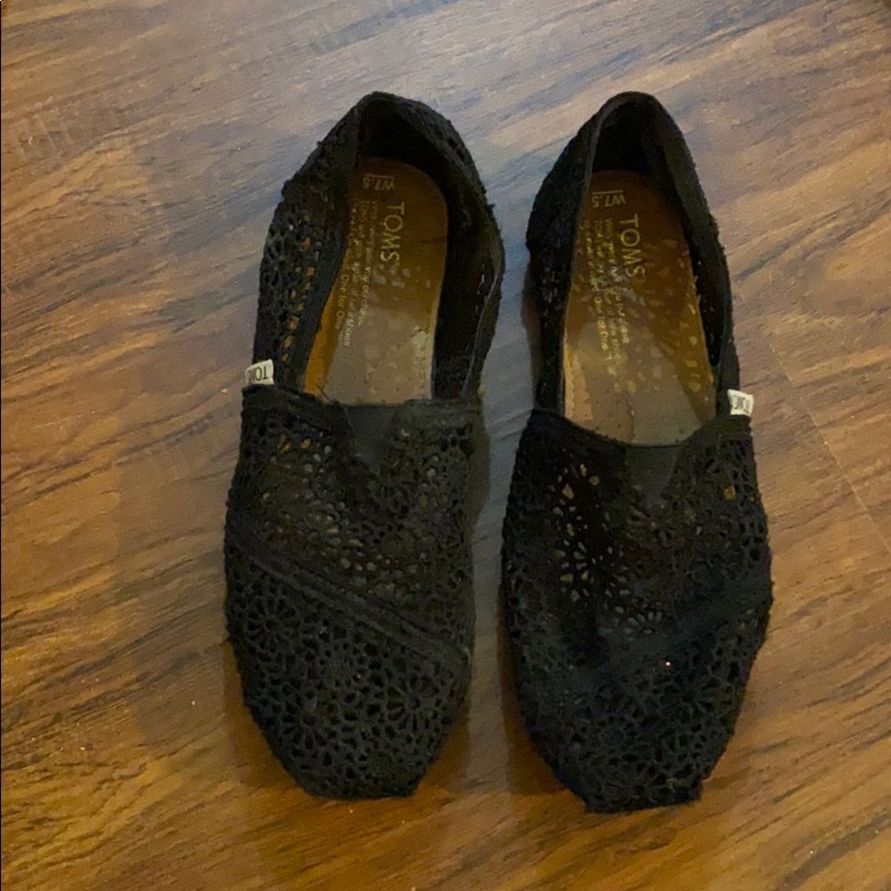 Toms